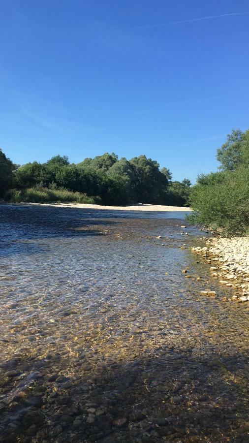 Gite La Janiat Montigny-sur-l'Ain Extérieur photo