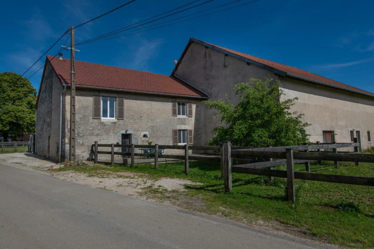 Gite La Janiat Montigny-sur-l'Ain Extérieur photo