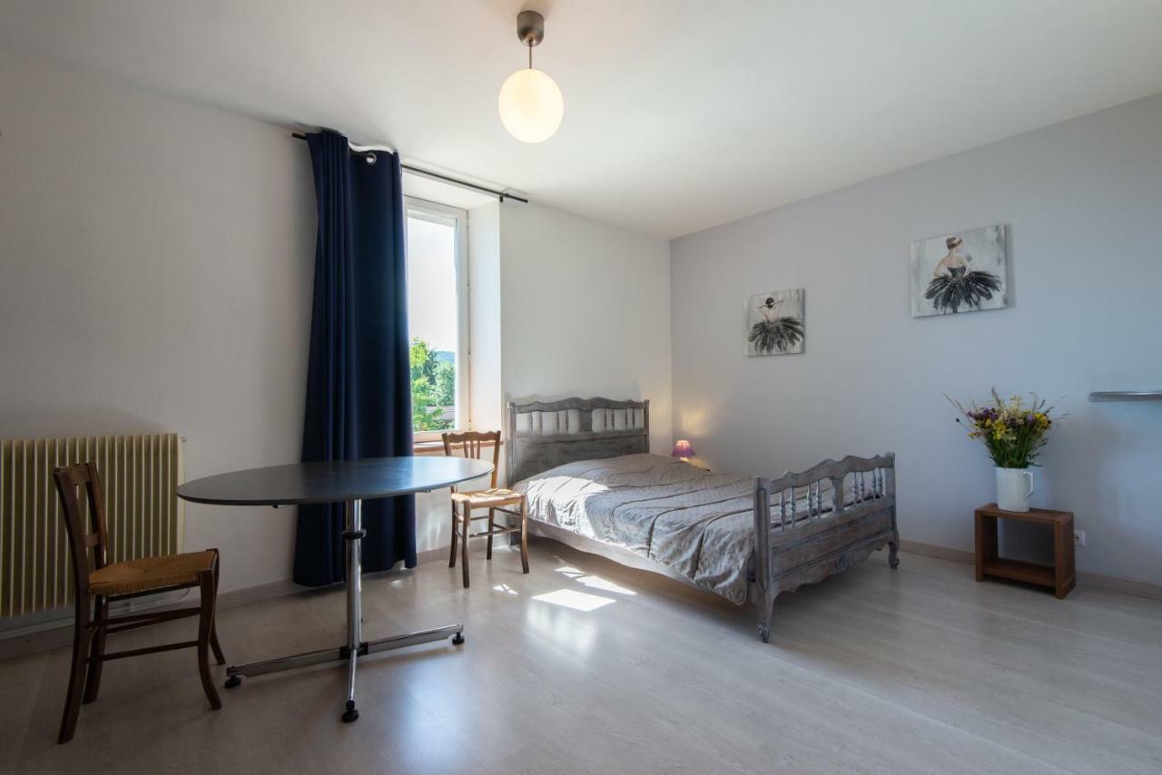 Gite La Janiat Montigny-sur-l'Ain Extérieur photo
